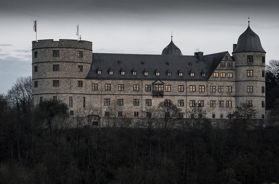 Вевельсбург - замок, у якому Аненербе хотіла влаштувати центр нацистської ідеології