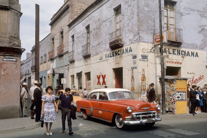 Vancouver Vanguard: Fred Herzog's Early Color Street Photographs | Time