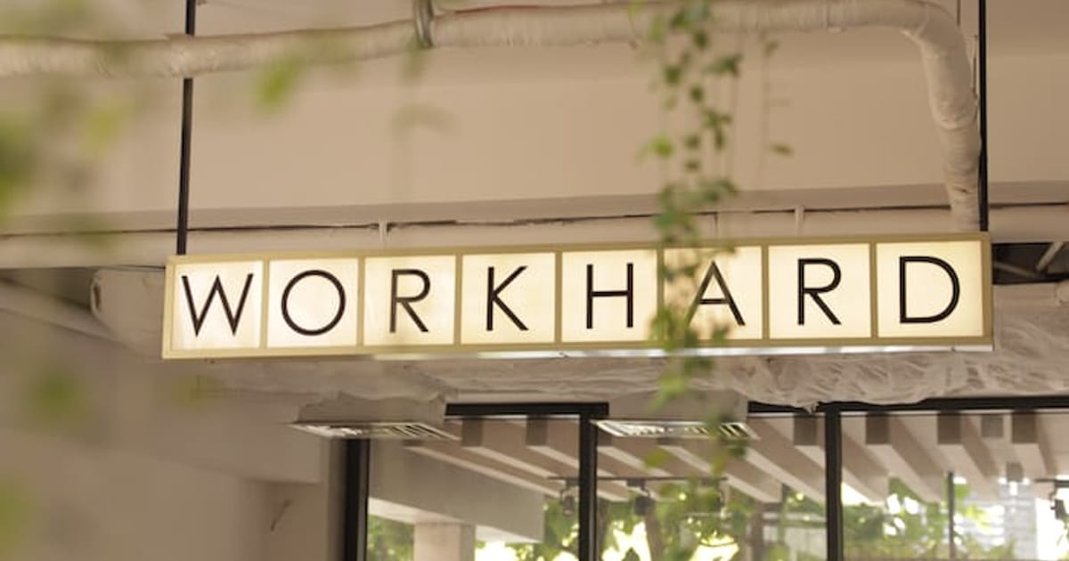 Робота - це не рабство! Мій шлях найманого працівника і що таке хороша робота. - Elvi Ackerman на we.ua