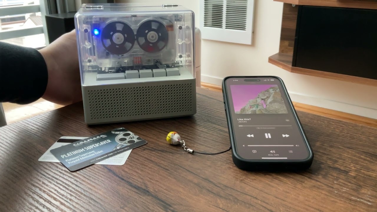 The IT’S REAL Bluetooth Speaker + Cassette Player Combo Demo