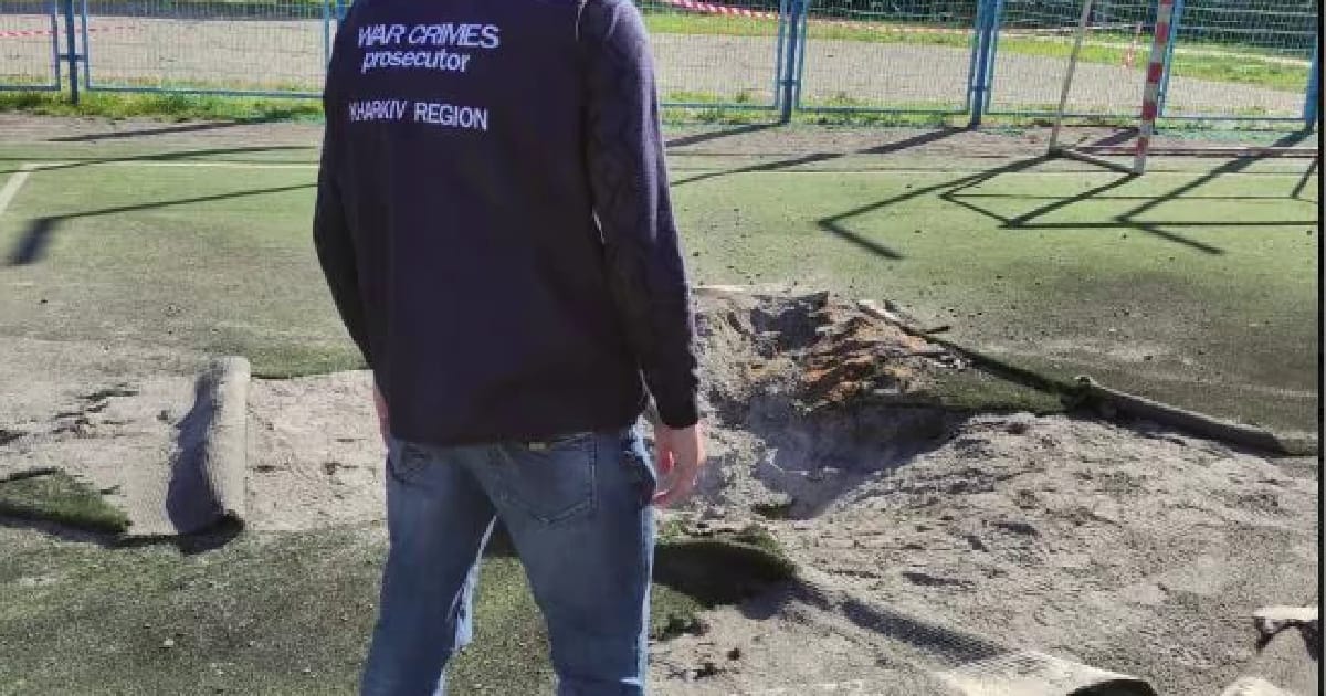 Росіяни вдарили по дитячому майданчику у Харкові - М. М. Безрук на we.ua