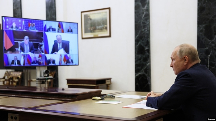 Президент Росії Володимир Путін головує на зустрічі з членами Ради Безпеки через відеозв’язок у Кремлі в Москві, Росія, 27 жовтня 2023 р. (Фото: Sputnik/Гавриїл Григоров/Pool через REUTERS)