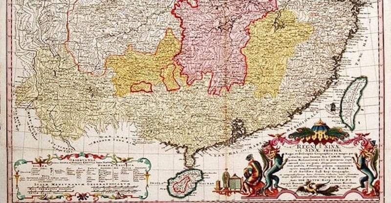 Канцлер Німеччини Ангела Меркель дарує президенту Китаю Сі Цзіньпіну карту Китаю 18 століття в канцелярії канцлера 28 березня 2014 року, Берлін. Цю карту Китаю 1735 року склав шановний французький картограф Жан-Батист Бургіньйон д'Анвіль.