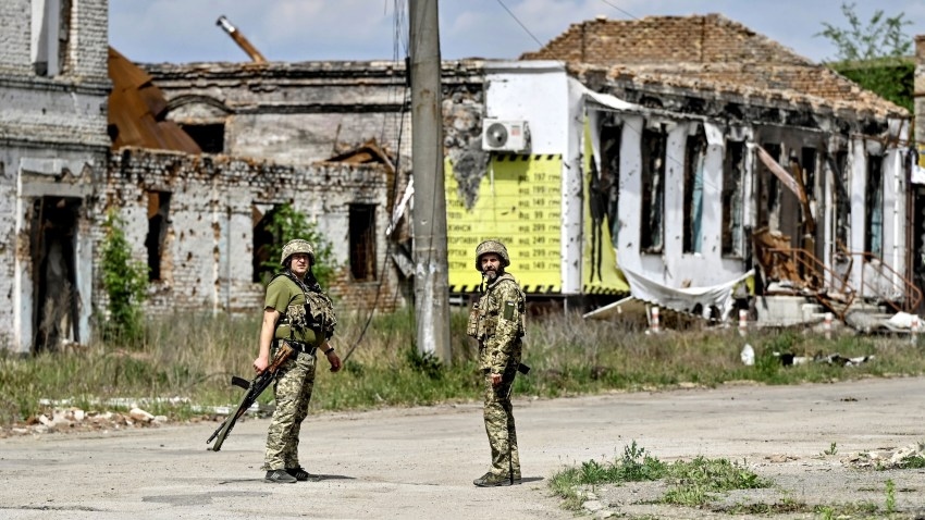 In Ukraine and Gaza, a Wider War Is Getting Less Likely, Not More