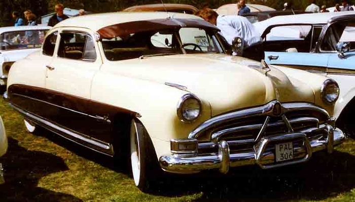 Hudson Hornet Club Coupe 1951.jpg