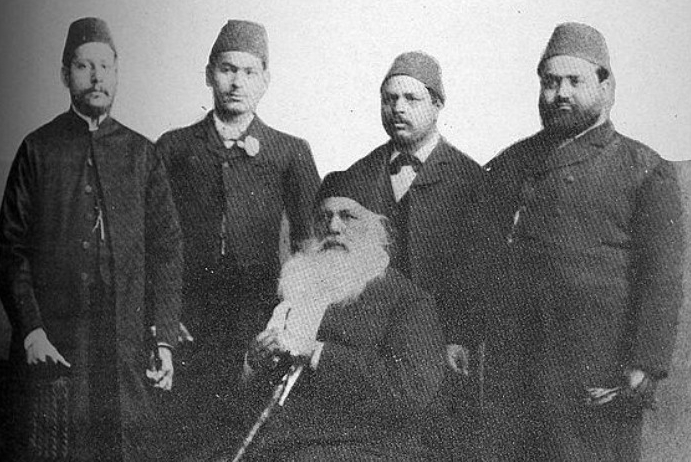 Hindistan'da İslami uyanışın iki ekolü: Deoband ve Aligarh