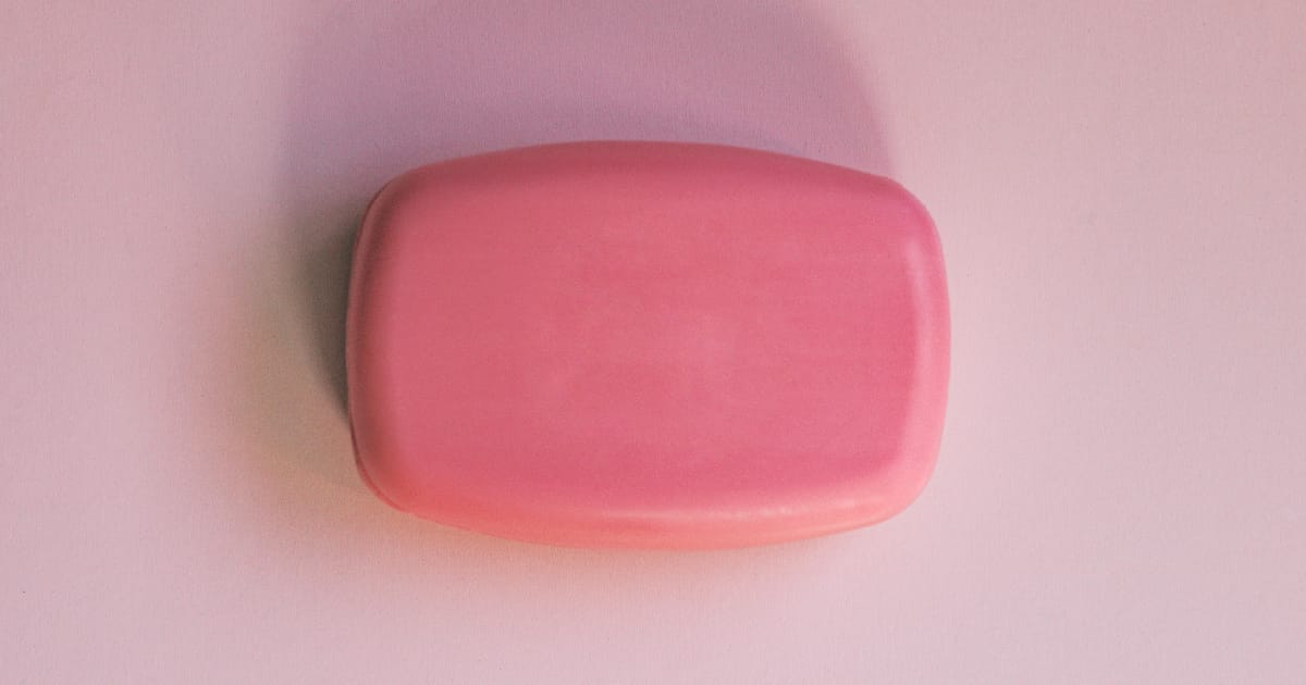 Чому не слід постійно користуватися антибактеріальними засобами? - Safety Makeup на we.ua