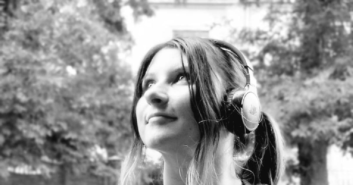 Опора - Julia Roy на we.ua