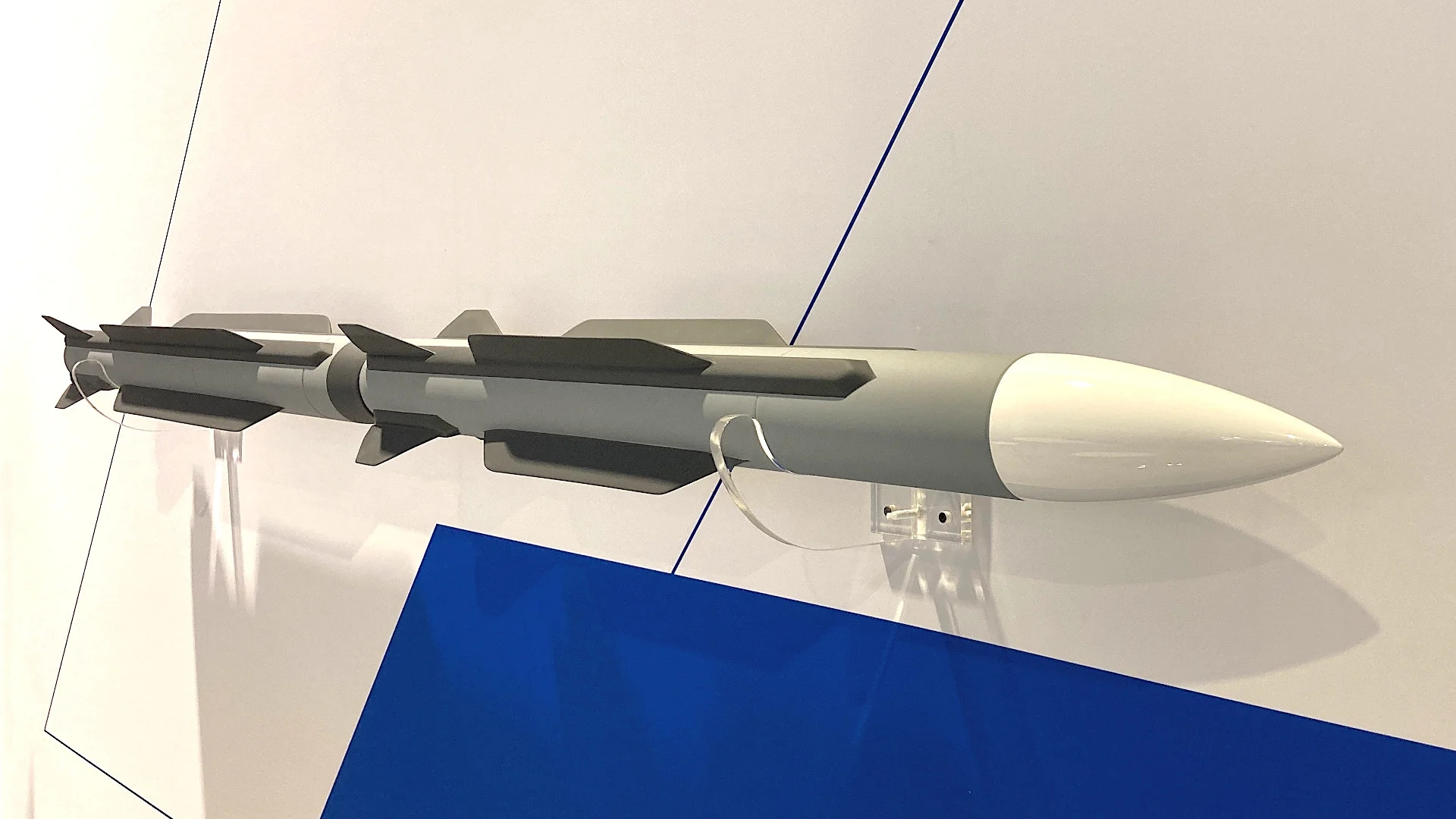 Секретная ракета AIM-260 JATM и скрытные топливные баки – F-22 Raptor  пройдёт большую модернизацию | gagadget.com