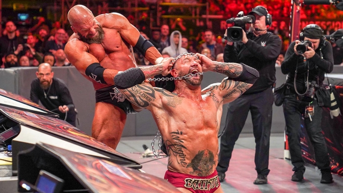 Triple H vs. Batista - No Holds Barred Match: photos | WWE
