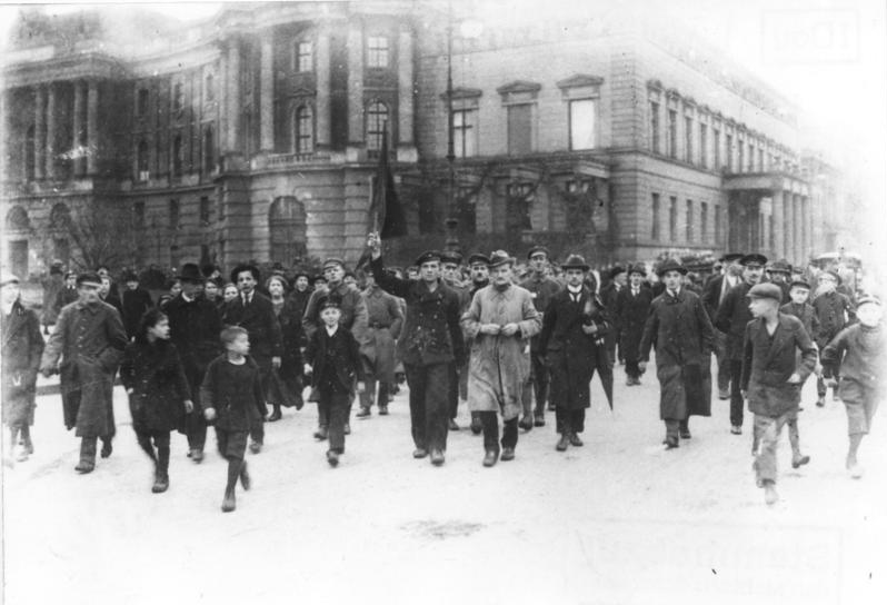 Революційні демонстрації 9 листопада 1918 року