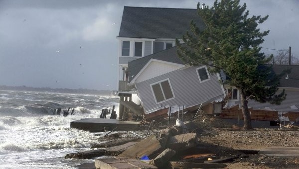 Ураган "Сэнди" свирепствует в США