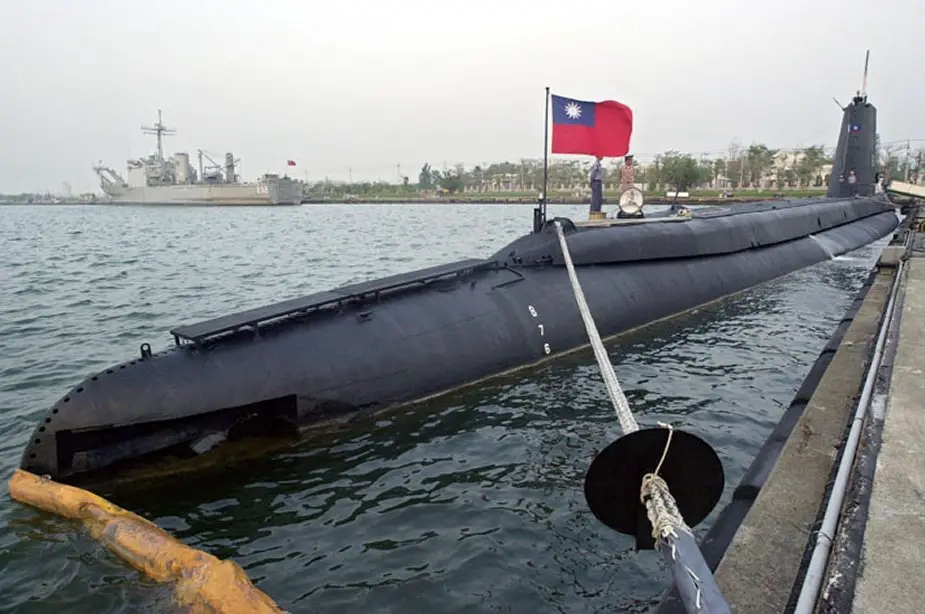Taiwan Navy sends Hai Lung submarine near Dongsha Island