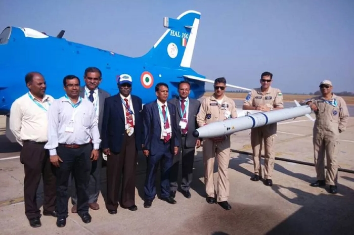 Індійський Hawk з британськими ракетами ASRAAM