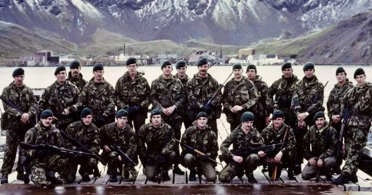 Двох годинна битва за Грютвікен - British Armed Forces на we.ua