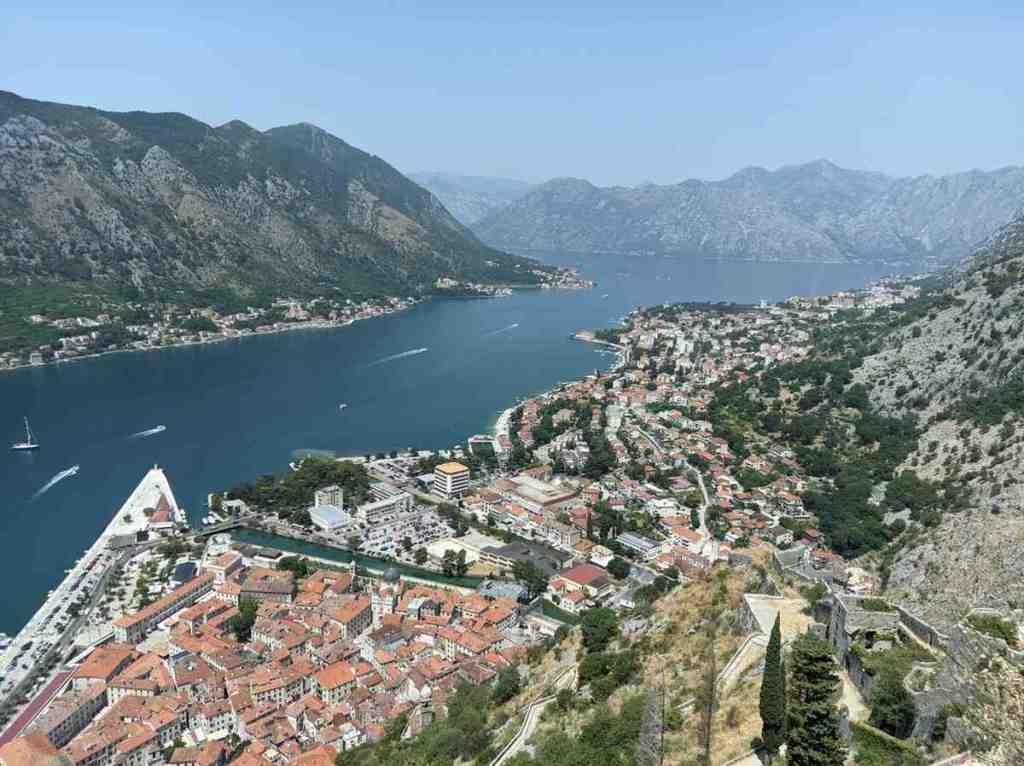 Чорногорія. Вид на місто