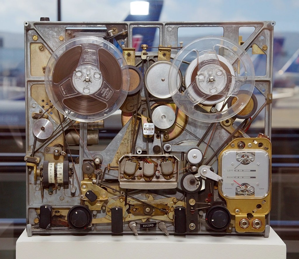 Internals of Ampex Fine Line F-44, a 3-head Ampex home-use audio tape recorder, c. 1965Photo by Gregory F. Maxwell, licensed under GNU Free Documentation License