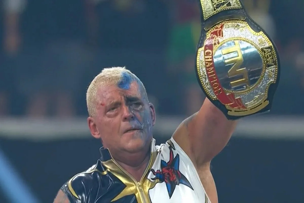 56-year-old Dustin Rhodes wins AEW gold in his home state - Yahoo Sports