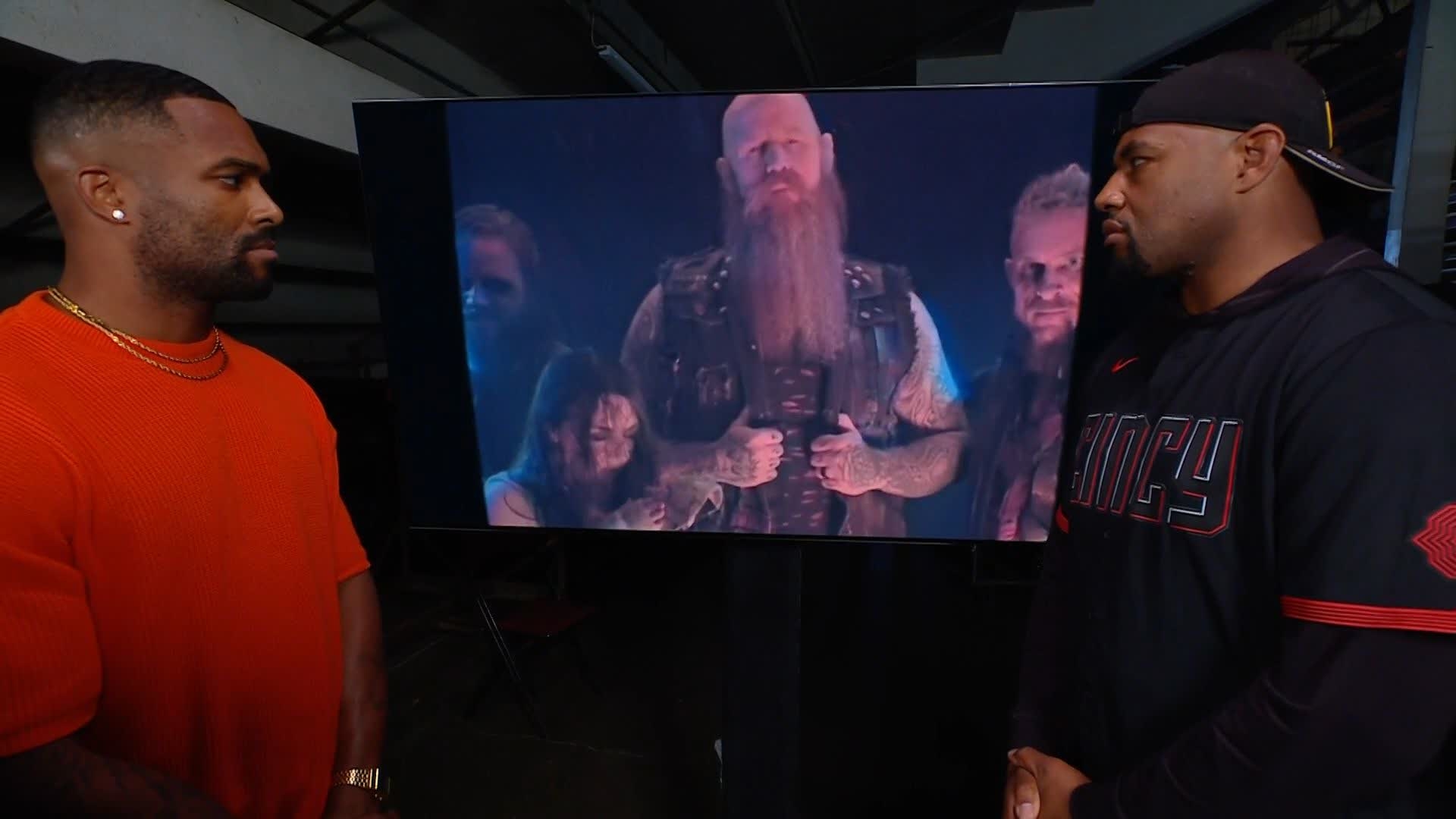 @WWE's video Tweet