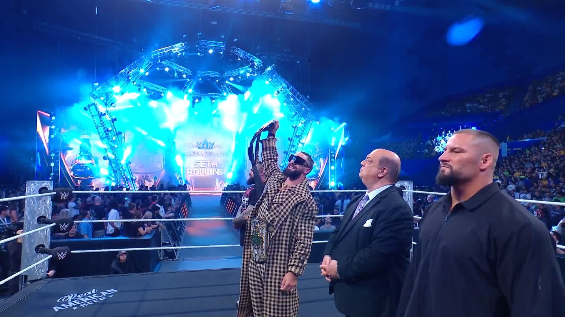 @WWE's video Tweet