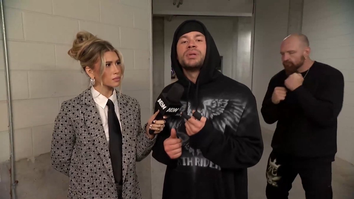 Lexy Nair backstage interview with Daniel Garcia #AEWCollision