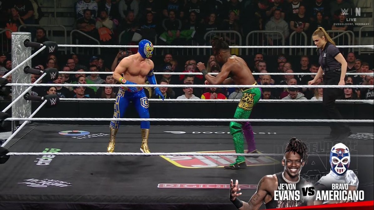 Je'Von Evans vs Bravo Americano is underway! #WWERAW
