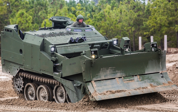 M9 Armored Combat Earthmover - Wikipedia