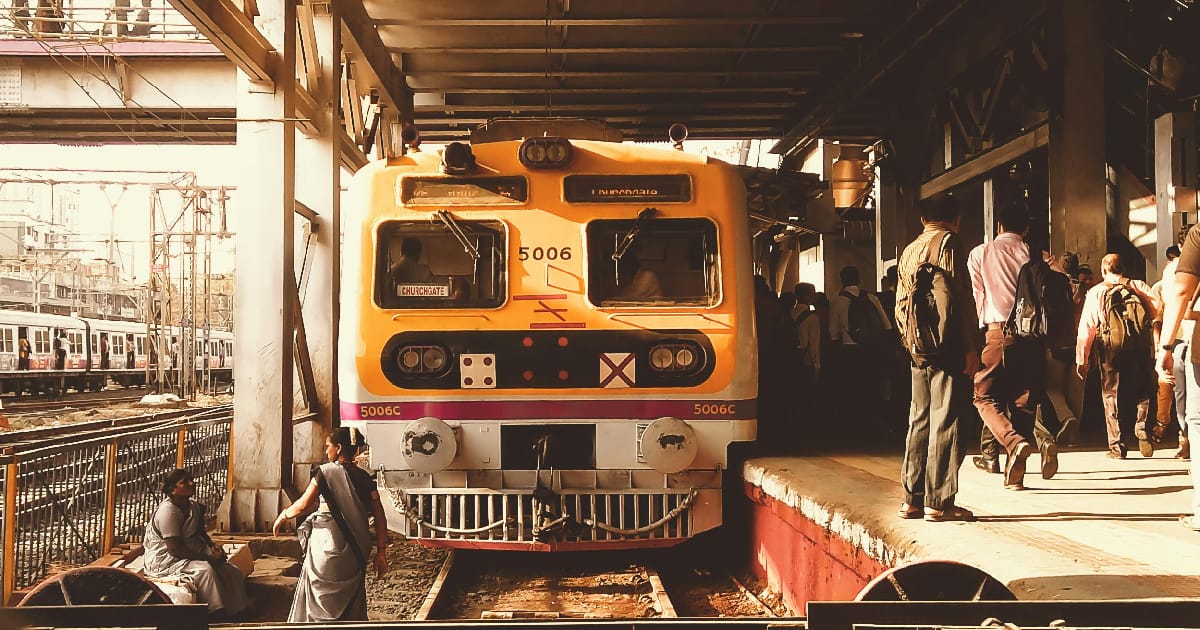 На вокзалі - Ярема з божевільні на we.ua