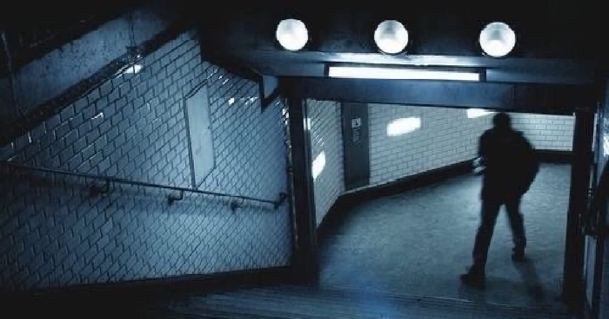 Сталкінг і кіберсталкінг. Що робити коли тебе переслідують - SIM на we.ua