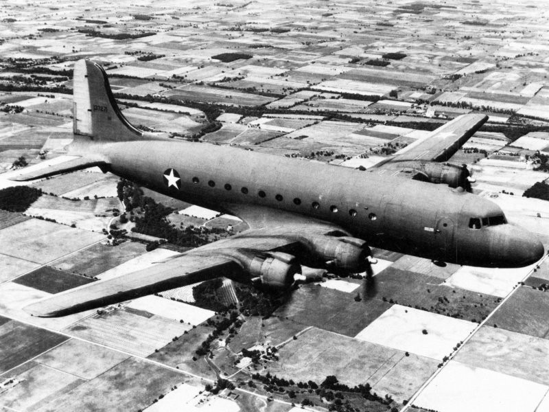 .Douglas C-54 Skymaster.