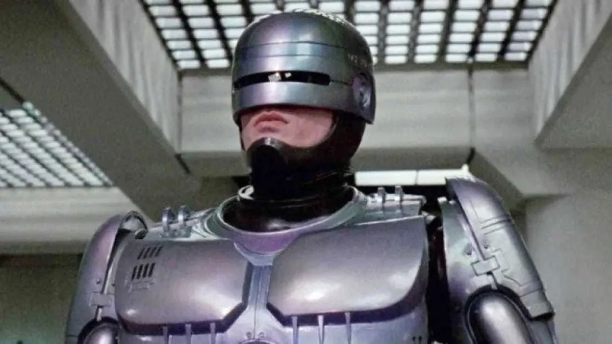 Twitter Plans To Destroy NYPD Knightscope K5 Police Robot on Subways | The  Mary Sue