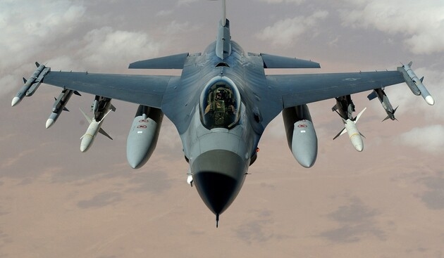 F-16 приедут в Украину вместе с ракетами на 300-500 километров: Наев - ZN.ua