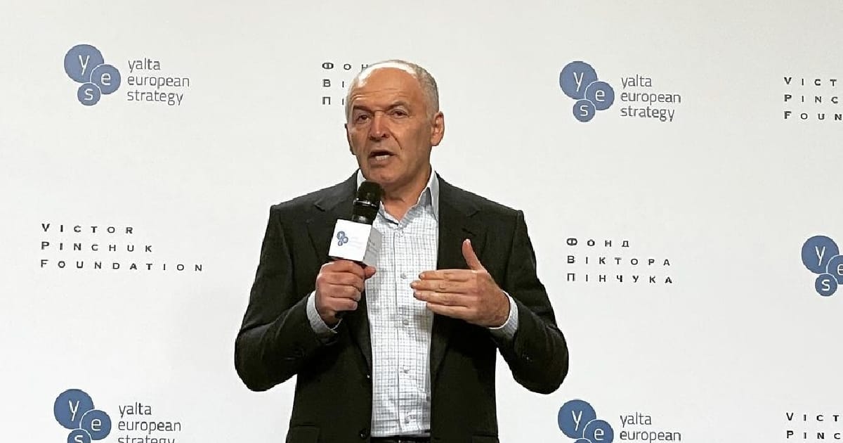 Павуча мережа. Як фонд Пінчука захоплює українських активістів і митців, а потім сам Віктор Пінчук уникає критики - Maria Patoka на we.ua