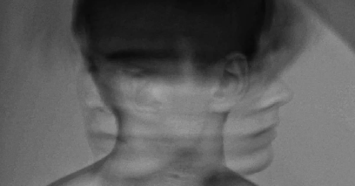 Вплив Інтернету та медіа на емоційний стан і ментальне здоров'я - Egor Komarov на we.ua