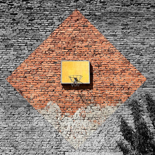 У підвішеному стані