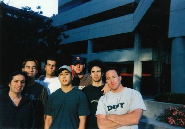 Early photo of when the band was still called Xero. Mark Wakefield is the one between Joe and Brad : r/LinkinPark