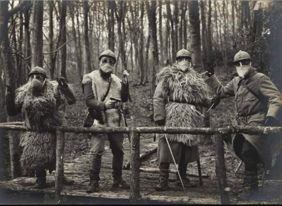 French Trench Raiders in WW1 [1080×788] : r/HistoryPorn