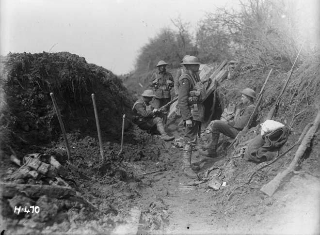 Spring Offensive 1918. New Zealand soldiers in the area around La Signy Farm, Somme.