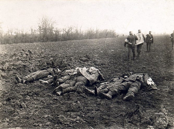 Англійські солдати, що загинули в бою 21 березня 1918