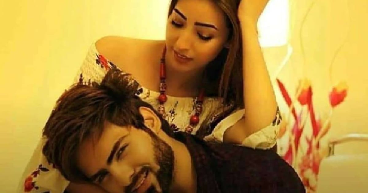 English Shayari Turning Emotions into Timeless Poetry - Dawn Vogan на we.ua