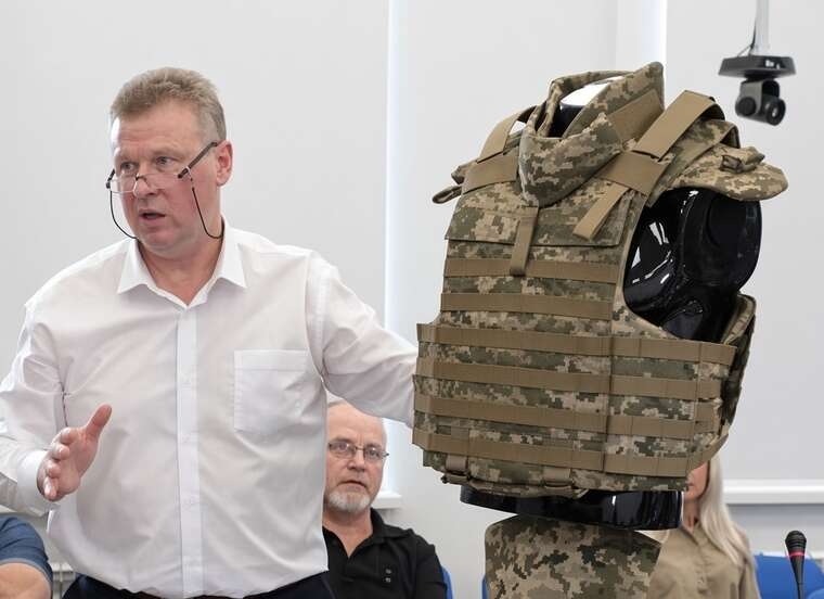 АОЗ розірвала ще два контракти з «Лідер-НТЗ»: компанія не поставила жодного бронежилета