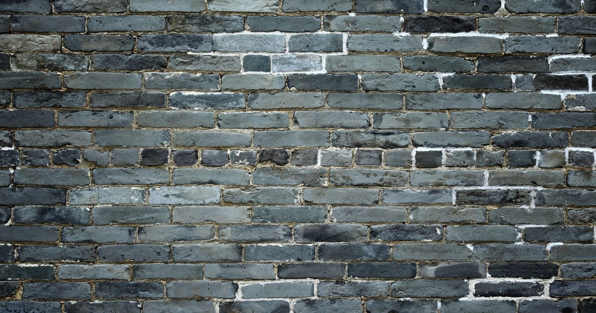 Розслідування: Свідчення про насильство і руйнування дитячого центру у Моші - Anna Sojan на we.ua