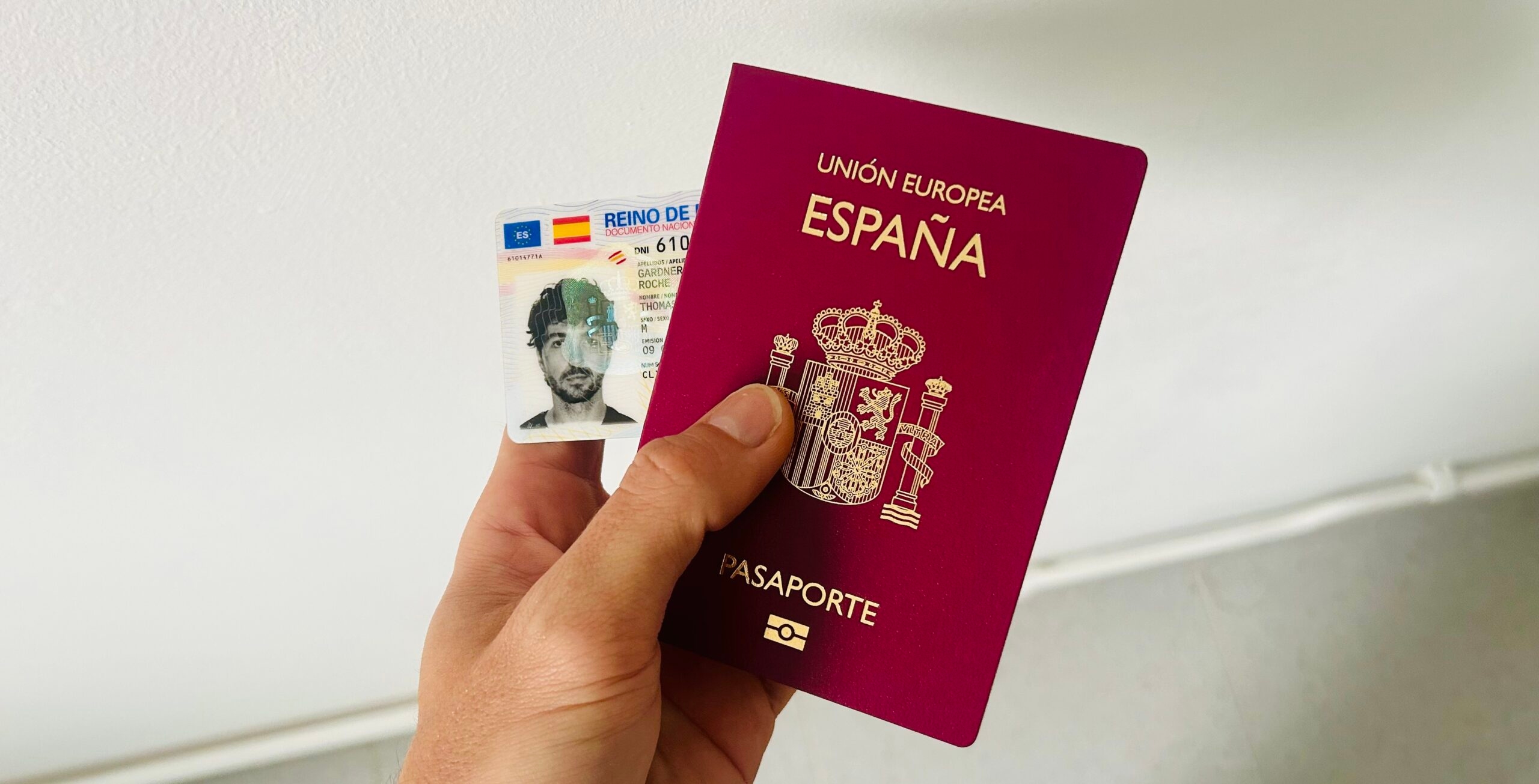 Spanish Passport Application Process + Obtaining Your First DNI Card - Thomas In Action