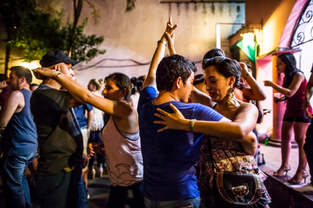Nightlife in Cuba: Where Those in The Know Like To Go