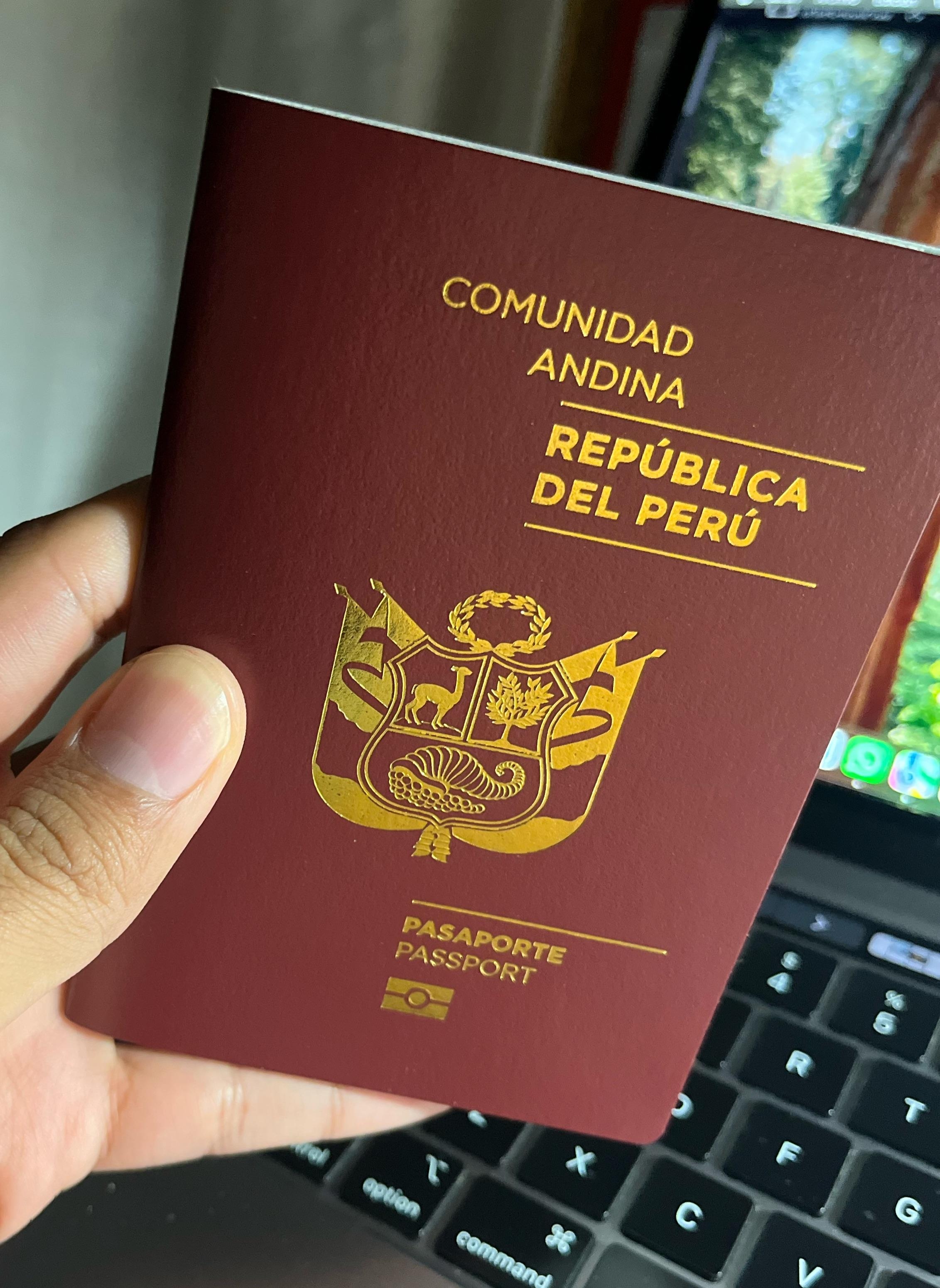 New Peruvian Passport : r/PassportPorn