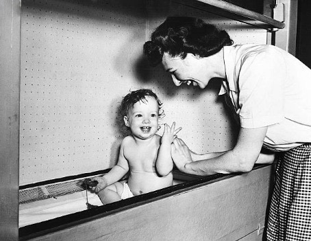 Камера з регуляцією температури для немовлят