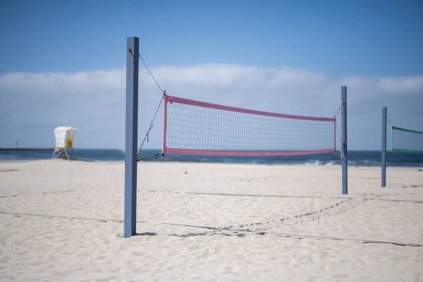 Beach volleyball courts on southern California beach Beach volleyball courts on southern California beach in San Diego, CA, United States Volleyball Court sand stock pictures, royalty-free photos & images