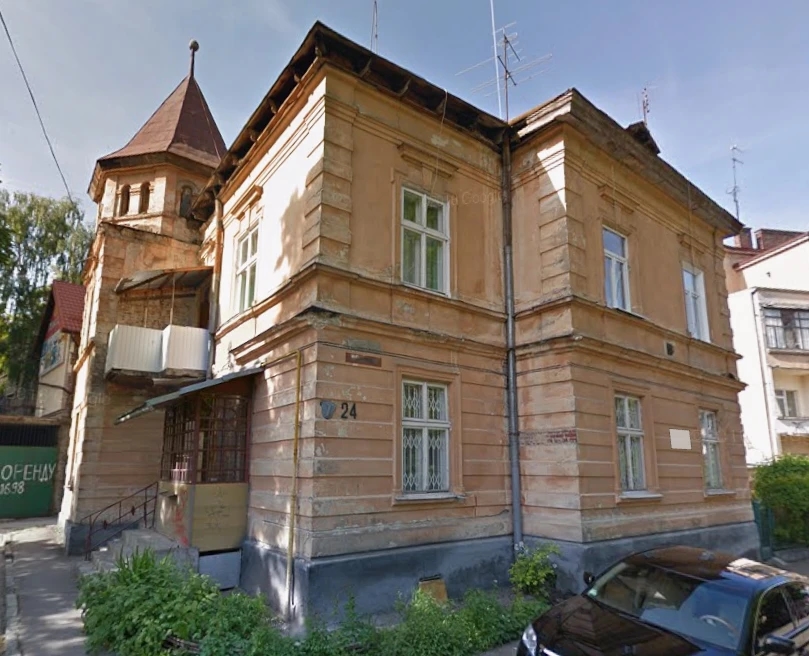 Будинок у м. Львів на вулиці Бориса Романицького, 24. 