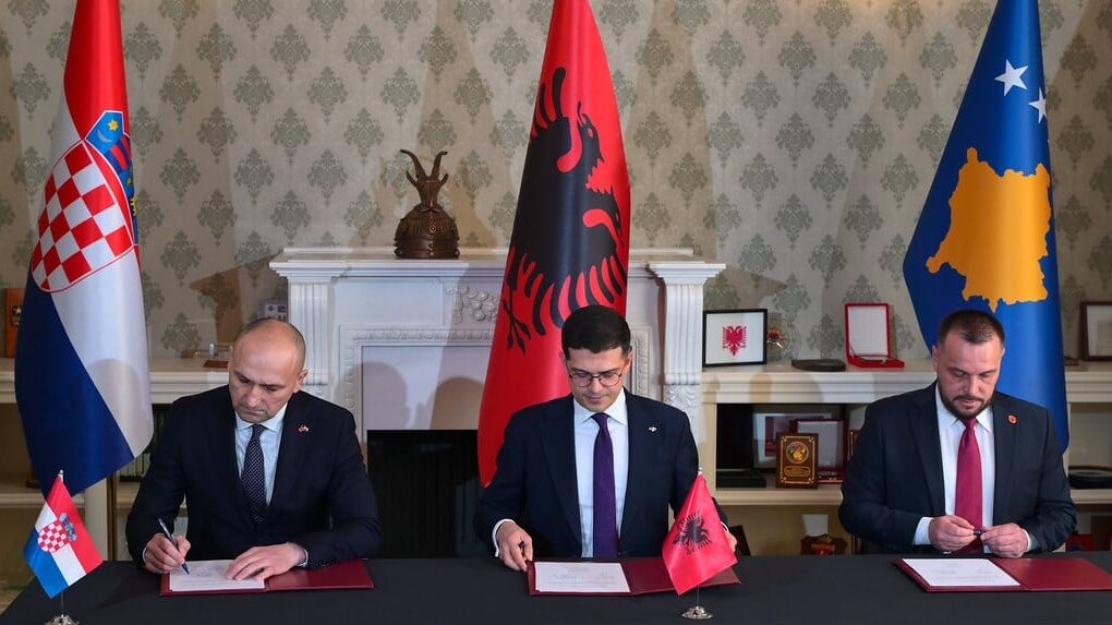 Підписання оборонної декларації в Тирані 18 березня 2025 року. Фото: Міністерство оборони Хорватії.