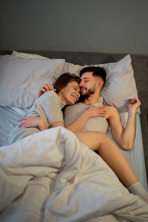 Page 20 | Sex couple in bed Images - Free Download on Magnific (formerly  Freepik)
